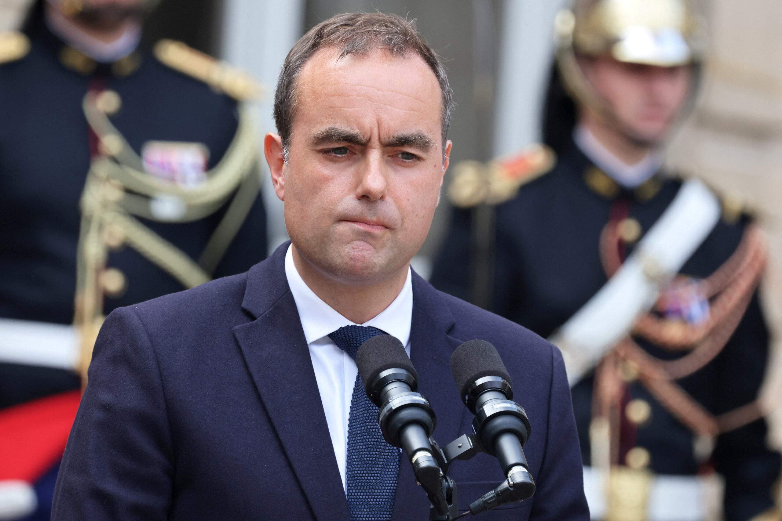 Lecornu Urges Lawmakers to Reach Consensus on Budget Amid Political Tensions 2 Lecornu