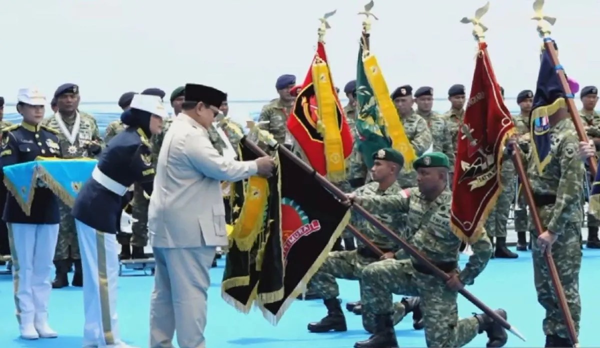 President Prabowo Leads Naval Inspection to Mark TNI’s 80th Anniversary 3 Prabowo