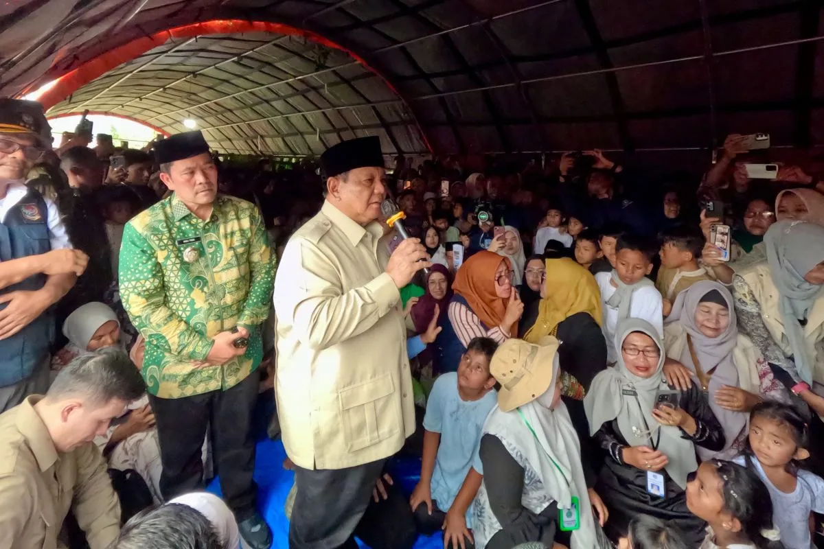 President Prabowo Reaffirms Commitment to Accelerate Flood Recovery During Visit to Aceh 7 Aceh