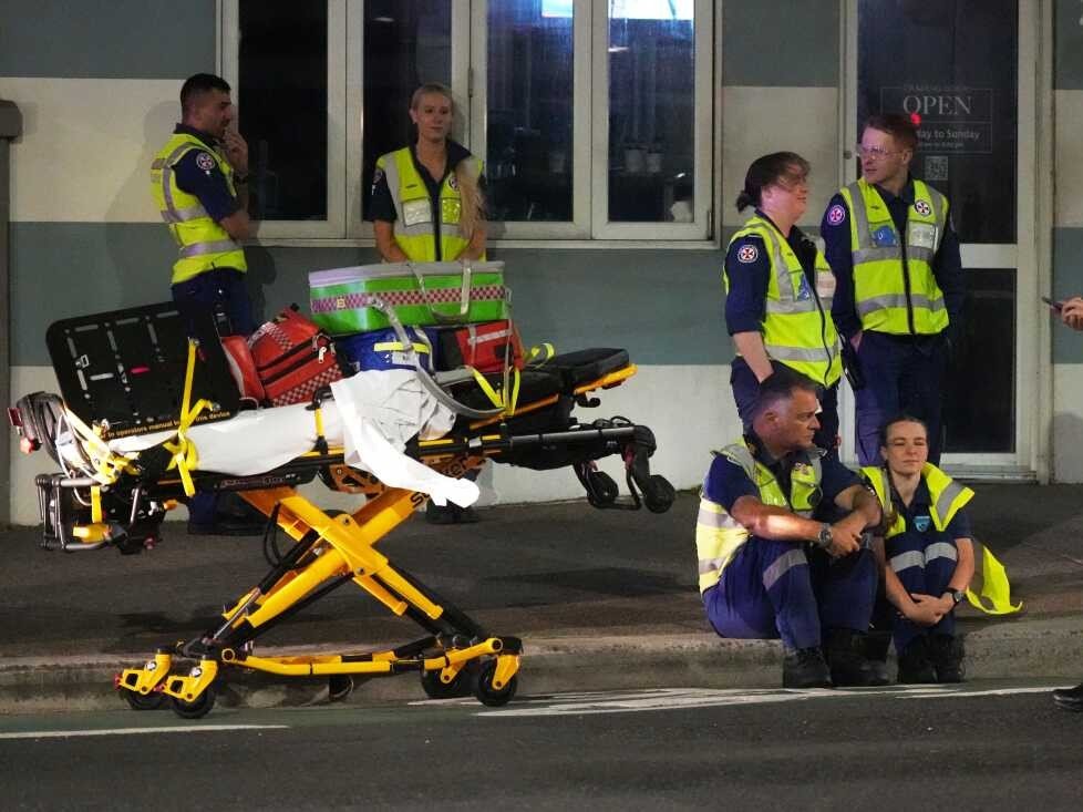 12 Killed in Terrorist Shooting at Sydney’s Bondi Beach 3 Beach