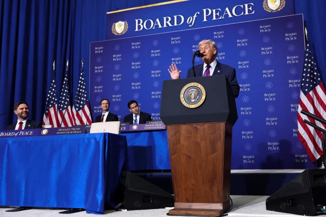President Trump Praises PM Shehbaz Sharif, Field Marshal Asim Munir at Board of Peace Session