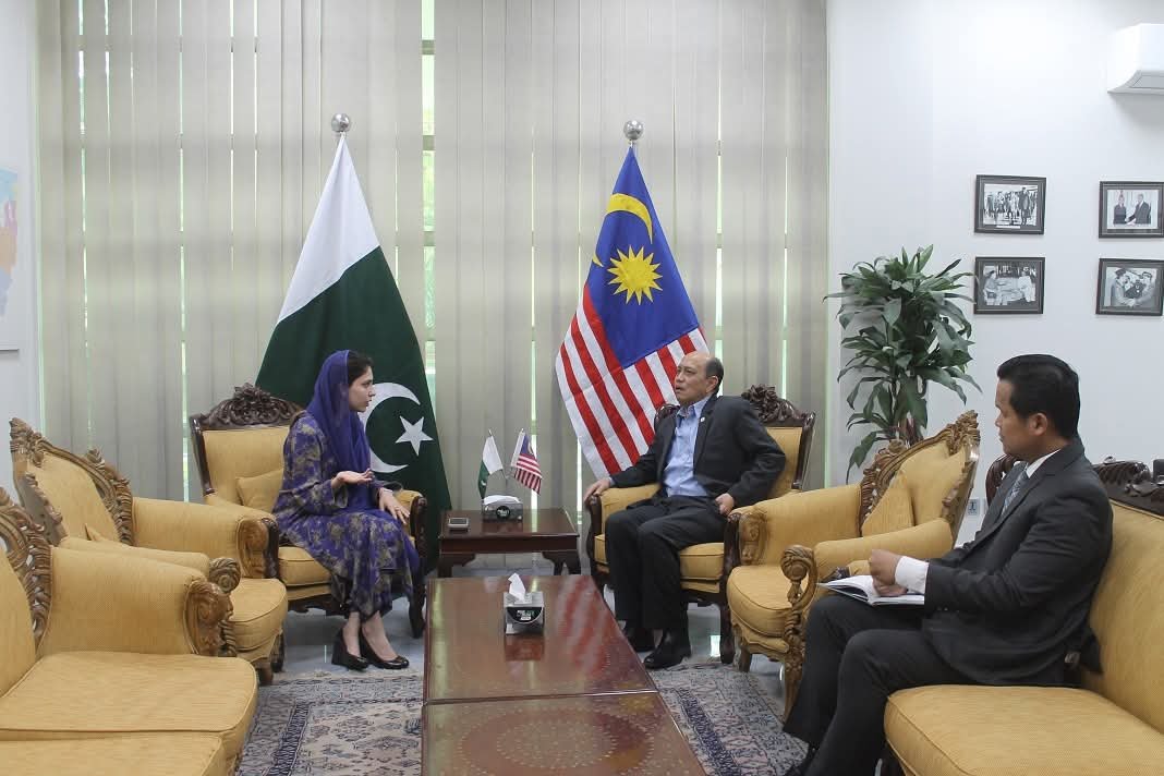 Malaysian High Commissioner Receives Punjab MPA Amina Hassan Sheikh to Discuss Youth and Parliamentary Cooperation 23 Amina Hassan