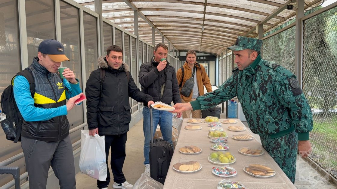 Foreign Nationals Continue to Evacuate from Iran via Astara Border Checkpoint 23 Astara
