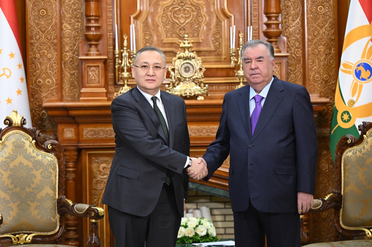 President Rahmon Meets CSTO Secretary General to Strengthen Regional Security Cooperation 27 CSTO