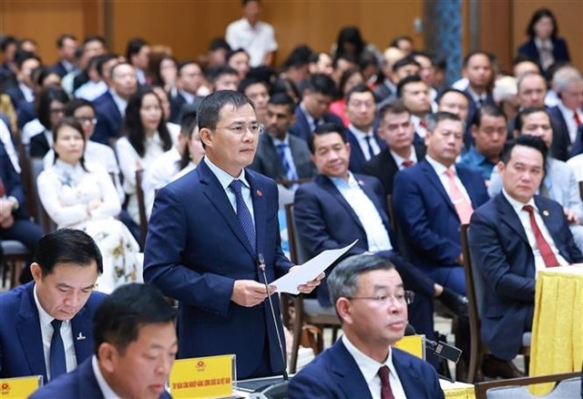 Vietnamese Businesses Urge Bold Reforms to Accelerate Economic Growth at First Meeting with New Government 2 Economic