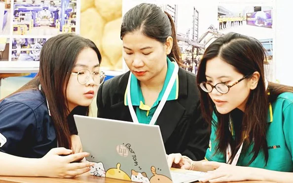 Vietnam Approves National Digital Transformation Strategy 2026–2030 with Vision to 2045 2 Vietnam