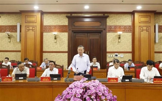 Vietnamese Leader Calls for Shift from Simple Labour to Creative, Innovation-Driven Workforce 2 Workforce