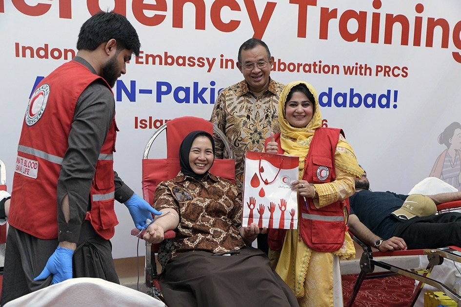 Blood Donation at the Indonesian Embassy Involves More Youth 32 Indonesian Embassy
