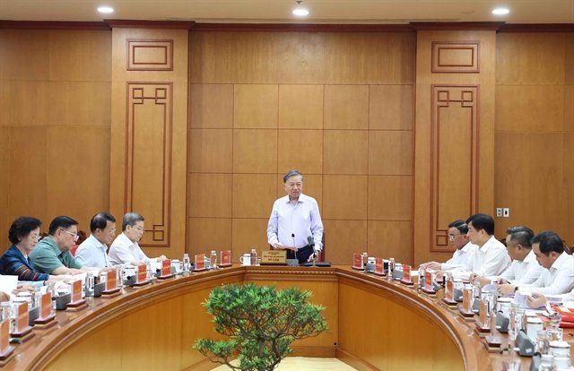 Vietnam Calls for Stronger Action Against Corruption, Wastefulness 13 Corruption