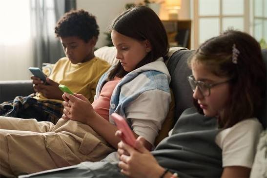 Morocco Plans Social Media Restrictions for Children Under 15 2 Media